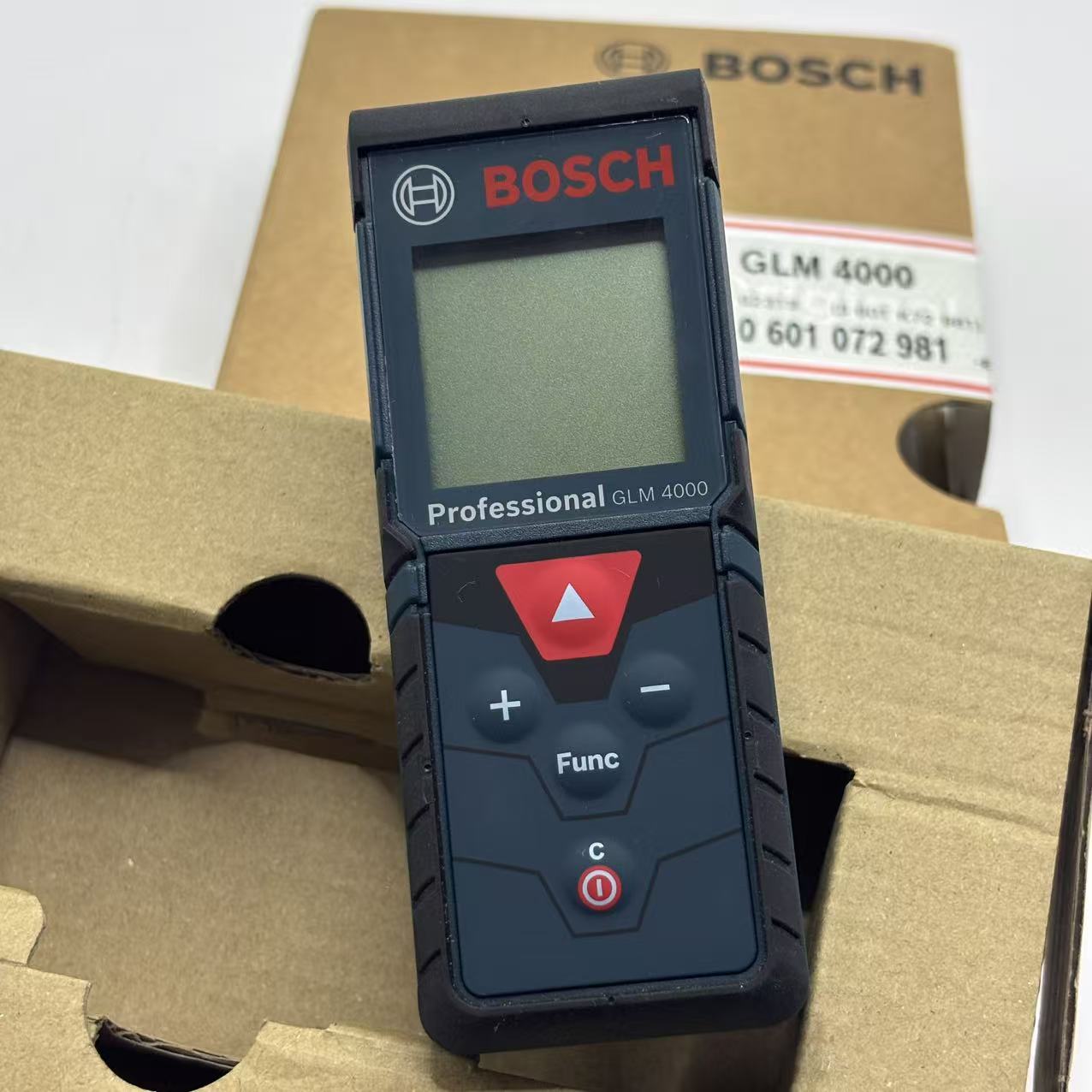 Laser Distance Measure - BOSCH GLM 4000 Laserowy dalmierz cyfrowy